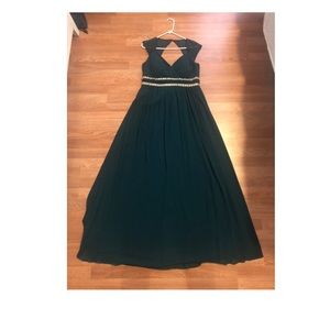 Beautiful Emerald Green Formal Gown